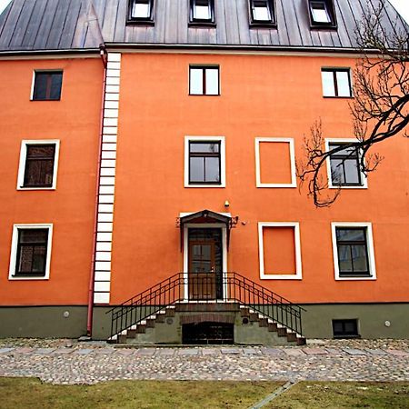 Panda House - Luxury In Old Town Apartment Тарту Екстериор снимка