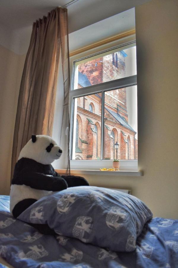 Panda House - Luxury In Old Town Apartment Тарту Екстериор снимка